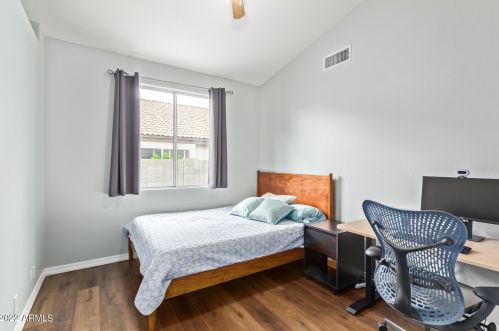 17848 15th St, Phoenix AZ  85022-1296 exterior