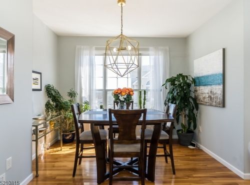 40 Wildflower Ln, Morristown NJ 07960-2768 exterior