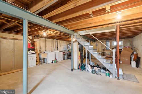 21 Columbus Ave, Pittsburgh PA 15233-1204 exterior