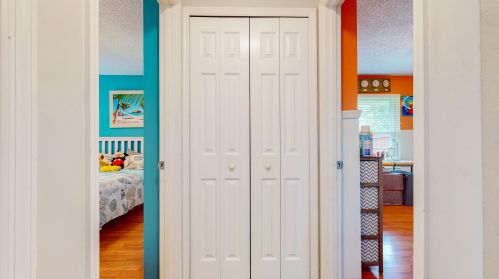 2471 Shell Ave, Fort Pierce FL  34952-6857 exterior