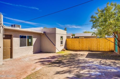 4020 Montecito St, Tucson AZ 85711-4873 exterior