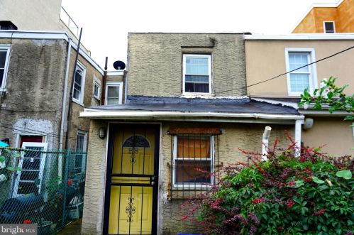 2237 Carpenter St, Philadelphia PA 19146-2418 exterior