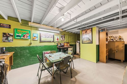 6620 Kilpatrick Ave, Chicago IL 60652-3518 exterior