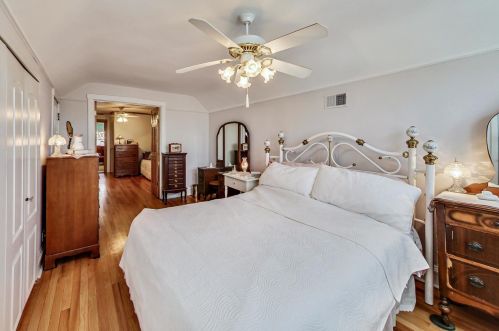 6207 Moody Ave, Chicago IL 60638-4313 exterior