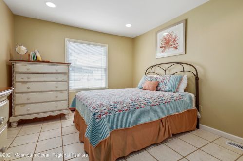 100 Vance Ave, Lavallette NJ 08735-2239 exterior