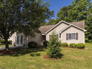 3804 Dartford Dr, Greensboro, NC 27407-7554