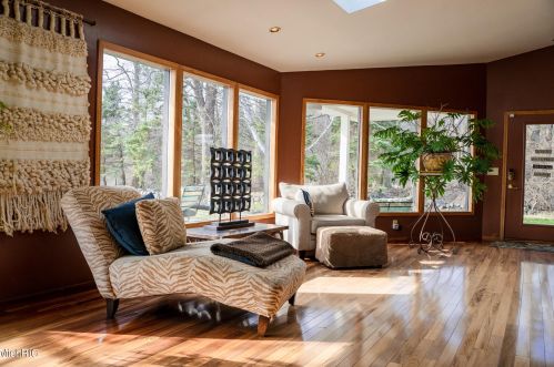 4206 Lk Frst Dr, Kalamazoo MI 49008-3309 exterior