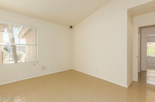 3046 Emile Zola Ave, Phoenix AZ 85032-6414 exterior