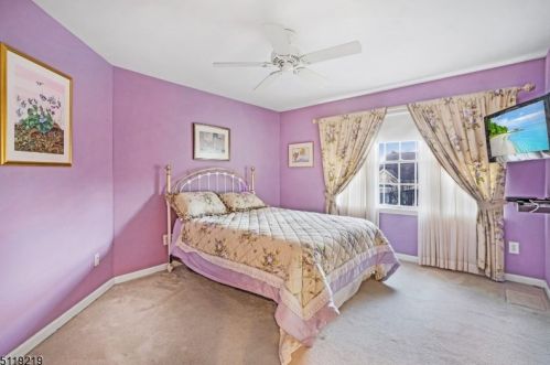 8 Otter Crk Rd, Montgomery NJ 08558-2369 exterior