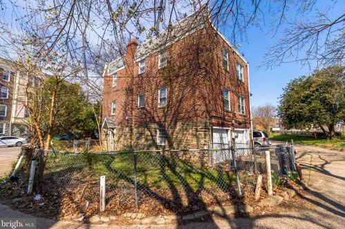 6019 Limekiln Pike, Philadelphia, PA 19141-1915