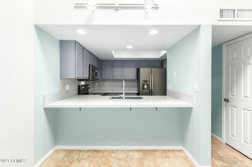 134 Beck Ln, Phoenix AZ 85032-3812 exterior