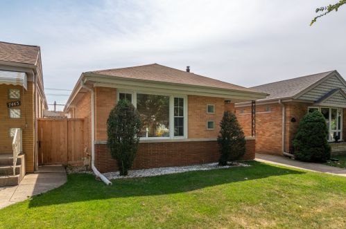 7441 Oconto Ave, Chicago, IL 60631-4441