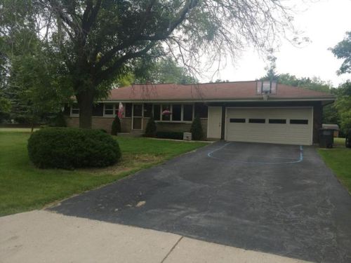 3710 103rd St, Milwaukee, WI 53228-1332