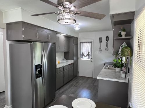 7376 Potomac Ave, Milwaukee WI 53222-2024 exterior