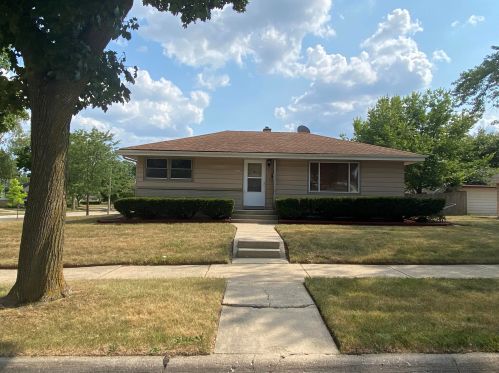 8301 Marion St, Milwaukee, WI 53222-1837