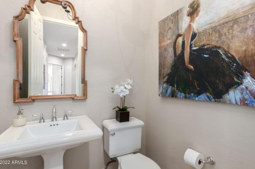 1766 Kaibab Dr, Chandler AZ 85249-3072 exterior