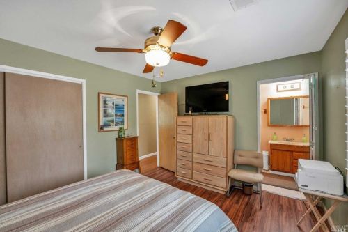 1547 Claycord Ave, Concord CA 94521-2216 exterior