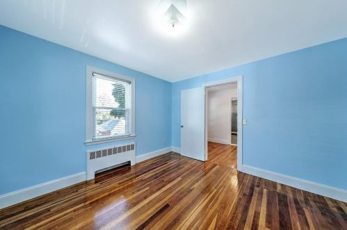 136 9th St, Providence RI 02906-2931 exterior