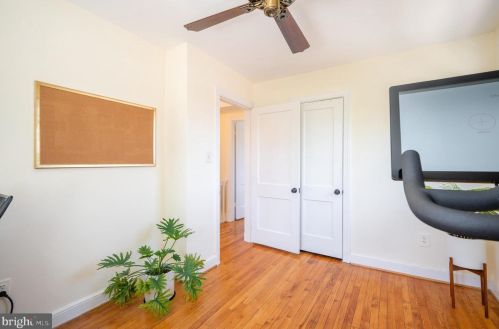 21 Clifford Ave, Alexandria VA  22305-2702 exterior