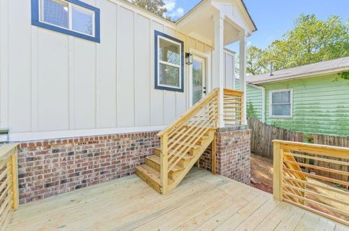 59 Leslie St, Atlanta GA  30307-2723 exterior