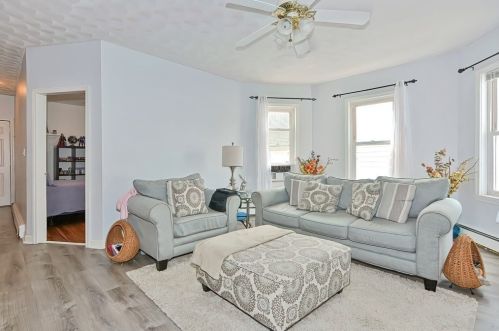 177 Fairmont Ave, Worcester MA 01604-4761 exterior