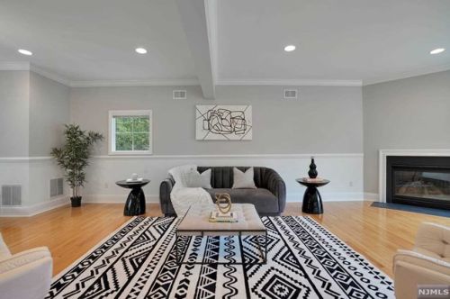 141 Hudson Cv, Edgewater NJ 07020-1480 exterior