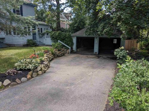 2 Park Rdg, Concord NH 03301-3030 exterior