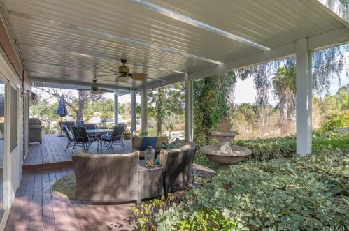 30830 Avenida Del Reposo, Temecula CA 92591-1711 exterior