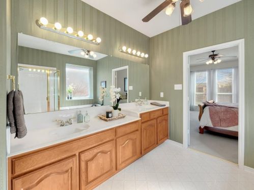 5210 Golfside Dr, Frisco TX 75035-8296 exterior