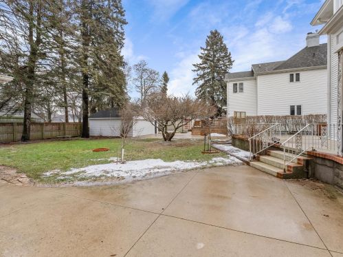 815 13 St, Manitowoc WI 54220-5101 exterior