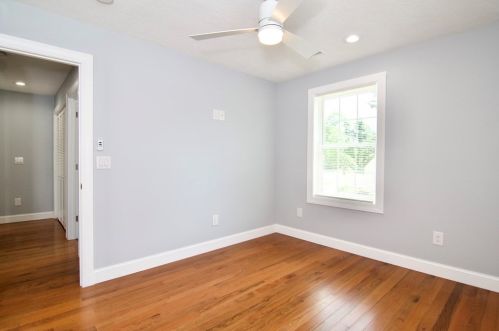 75 Rochford Cir, Springfield MA  01128-1024 exterior