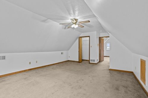 609 Marshall Ave, Pittsburgh PA 15214-3017 exterior