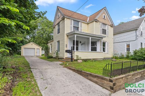 919 Jennette Ave, Grand Rapids, MI 49504-4359