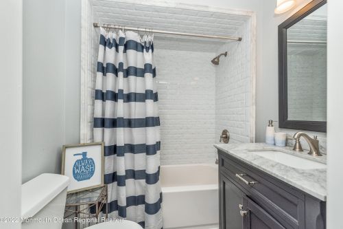 246 Eastham Rd, Point Pleasant Beach NJ 08742-2010 exterior