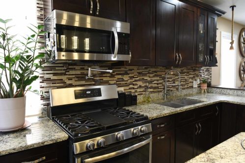 304 107th St, Chicago IL 60655-1709 exterior