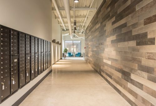 6149 Broadway St, Chicago IL 60660-2501 exterior