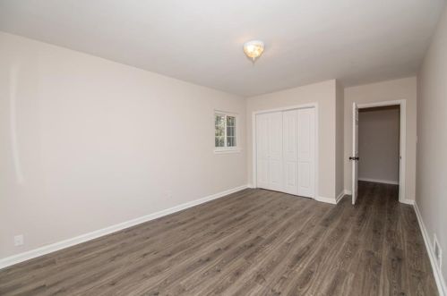 415 Hammond Dr, Atlanta GA 30328-5232 exterior