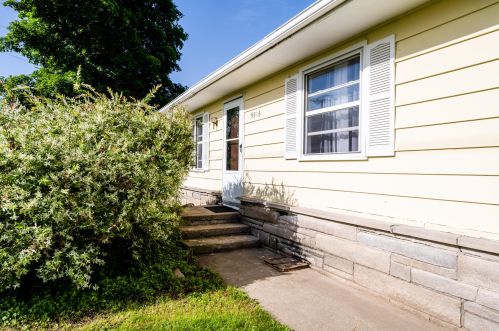 9316 Red Bud Trl, Berrien Springs MI  49103-9568 exterior