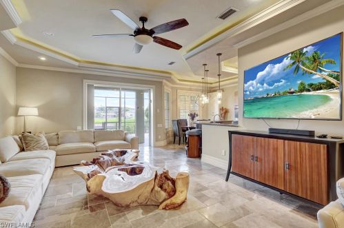 1947 Gordon Riv Ln, Naples FL 34104-5296 exterior