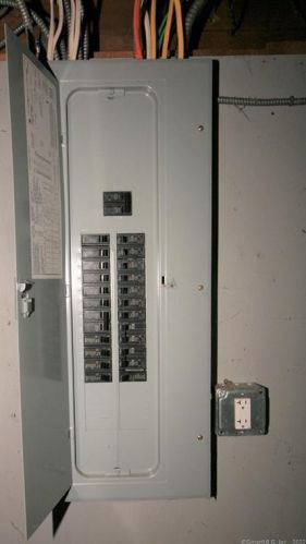 142 Hl Rd, Torrington CT 06790-2337 exterior