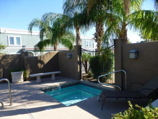 1614 Oregon Ave, Phoenix AZ  85015-9010 exterior