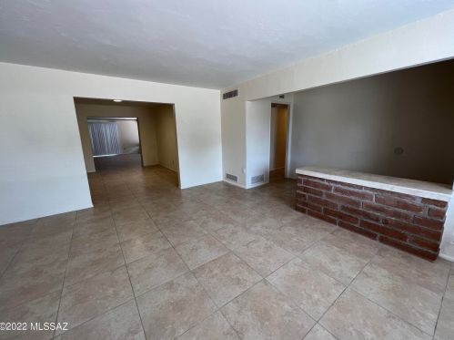 2709 Norris Ave, Tucson AZ  85719-3232 exterior