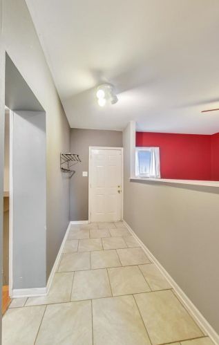 8908 Dorchester Ave, Chicago IL 60619-7005 exterior