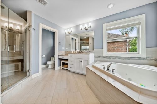 670 Bryan St, Elmhurst IL 60126-4342 exterior