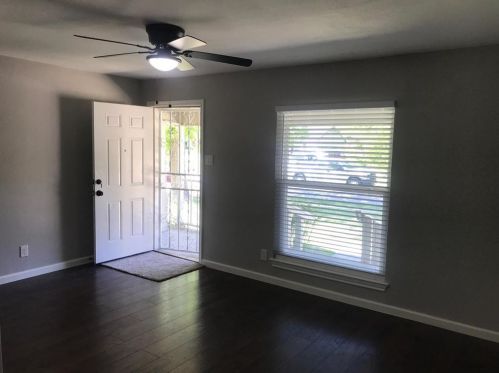 4646 Haas Dr, Dallas, TX 75216-7349