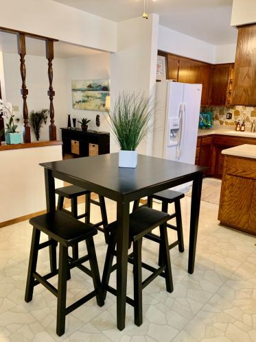 6420 49, Milwaukee WI 53208-1105 exterior