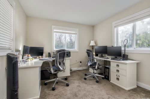 12 Attridge Ct, Huntington Station NY 11747-1803 exterior