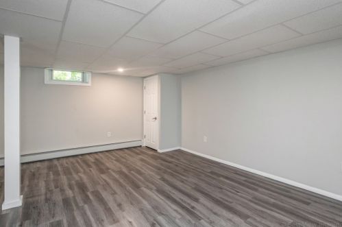 65 Flagg St, Worcester MA  01602-1452 exterior