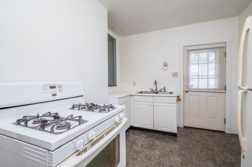 1626 Leolyn St, Pittsburgh PA  15210-3939 exterior