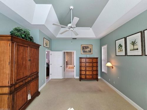 6516 Ilex Cir, Naples FL 34109-6855 exterior